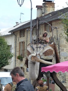 Paris Bénares “Oisôh” - Déambulation  crédit photo Stéphanie Mas